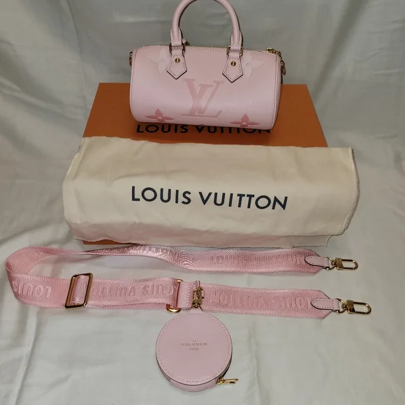 Handbag - Picture 10 of 11